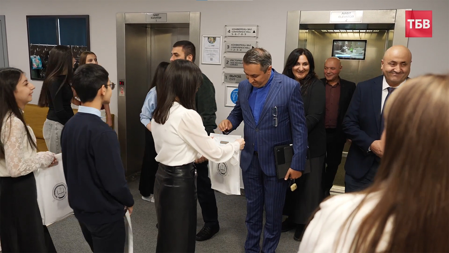 57932727279332259671