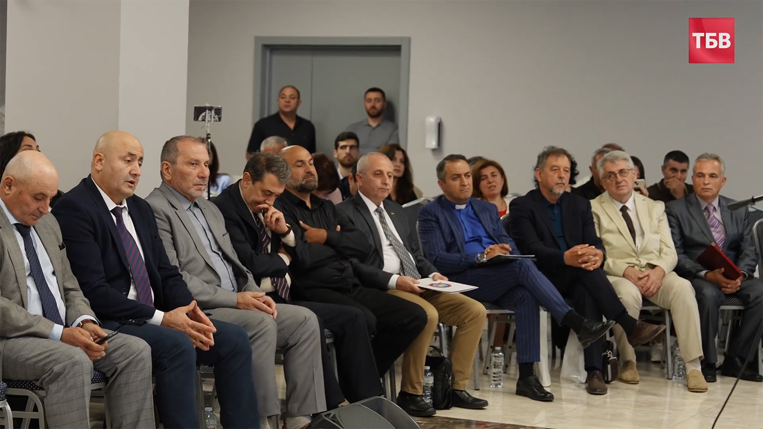 57932727279332259676