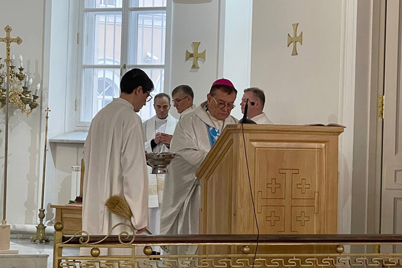 photo_5244579626393209729_y