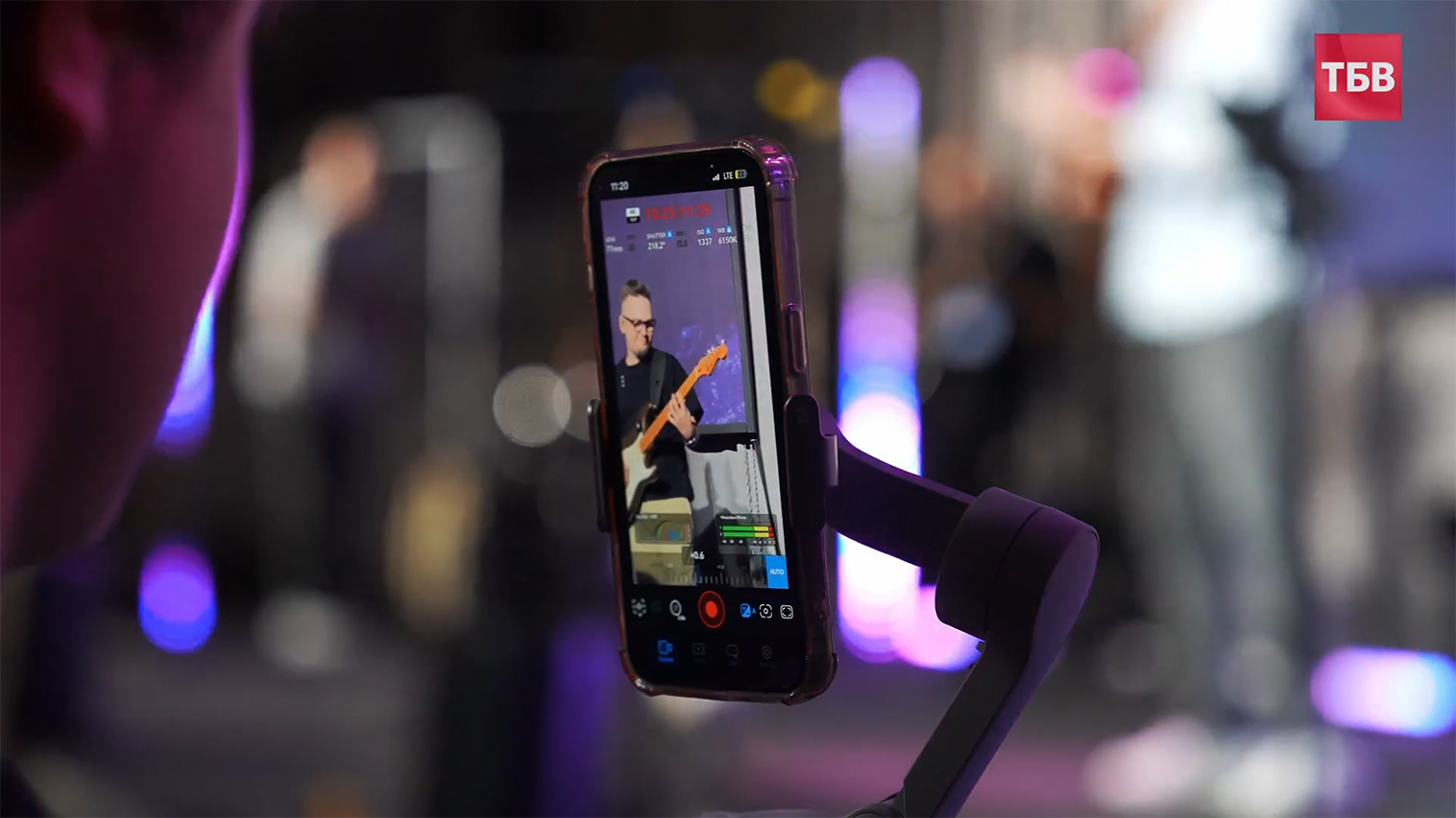 58985975795728412605