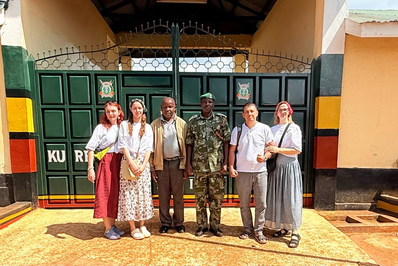 photo_5269655067101434857_y