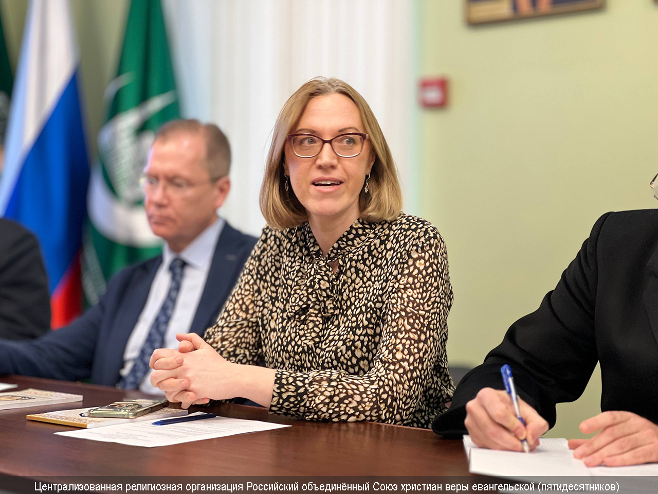 photo_5305272165735274874_w