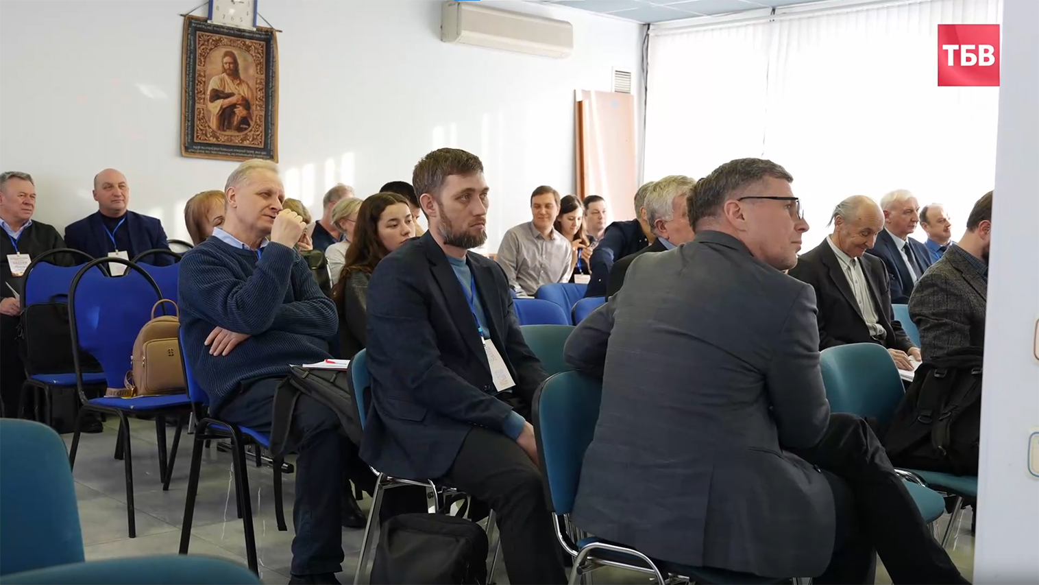 photo_58540723923495847196