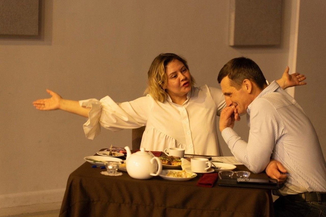 photo_5375176456444515733_y