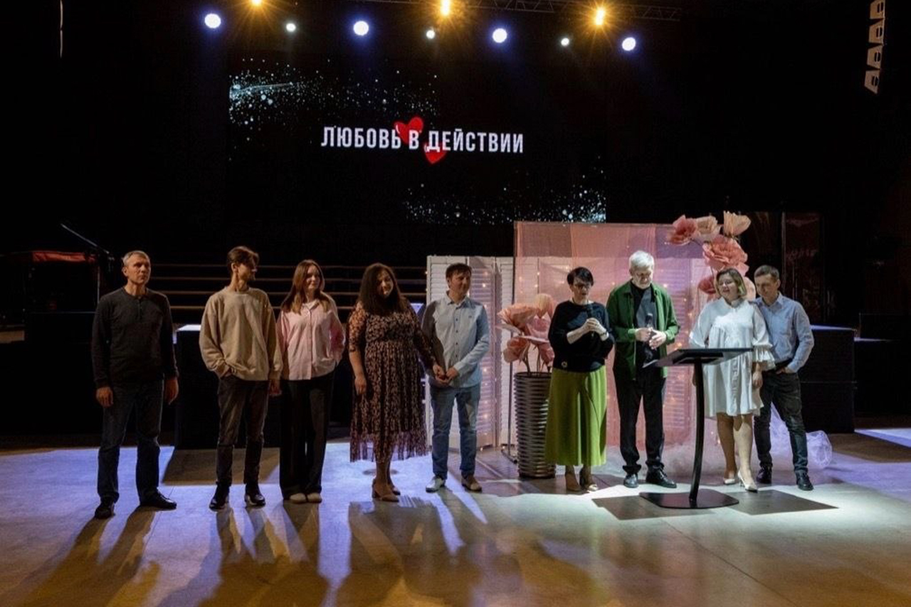 photo_5375176456444515736_y