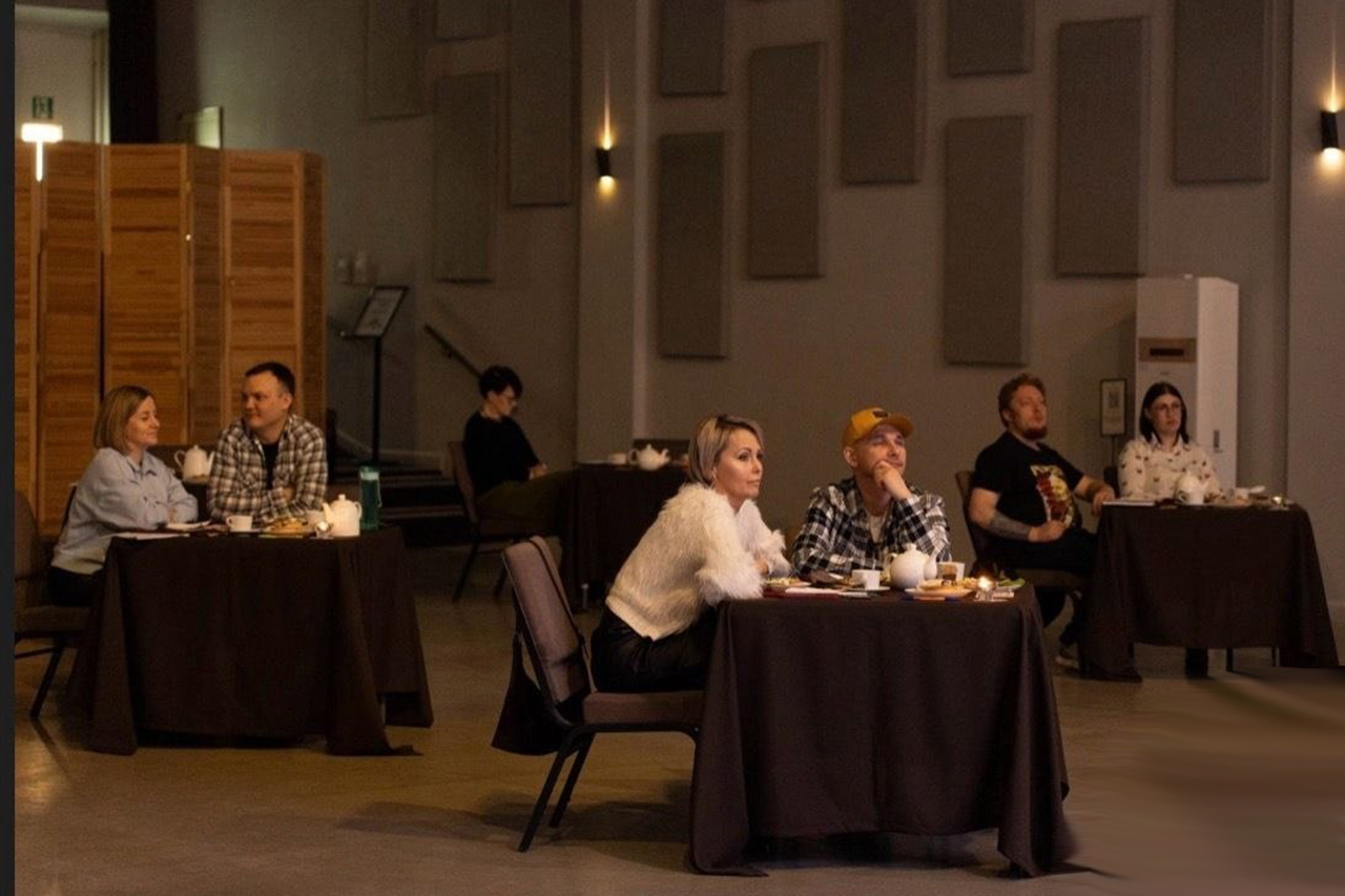 photo_5375176456444515739_y