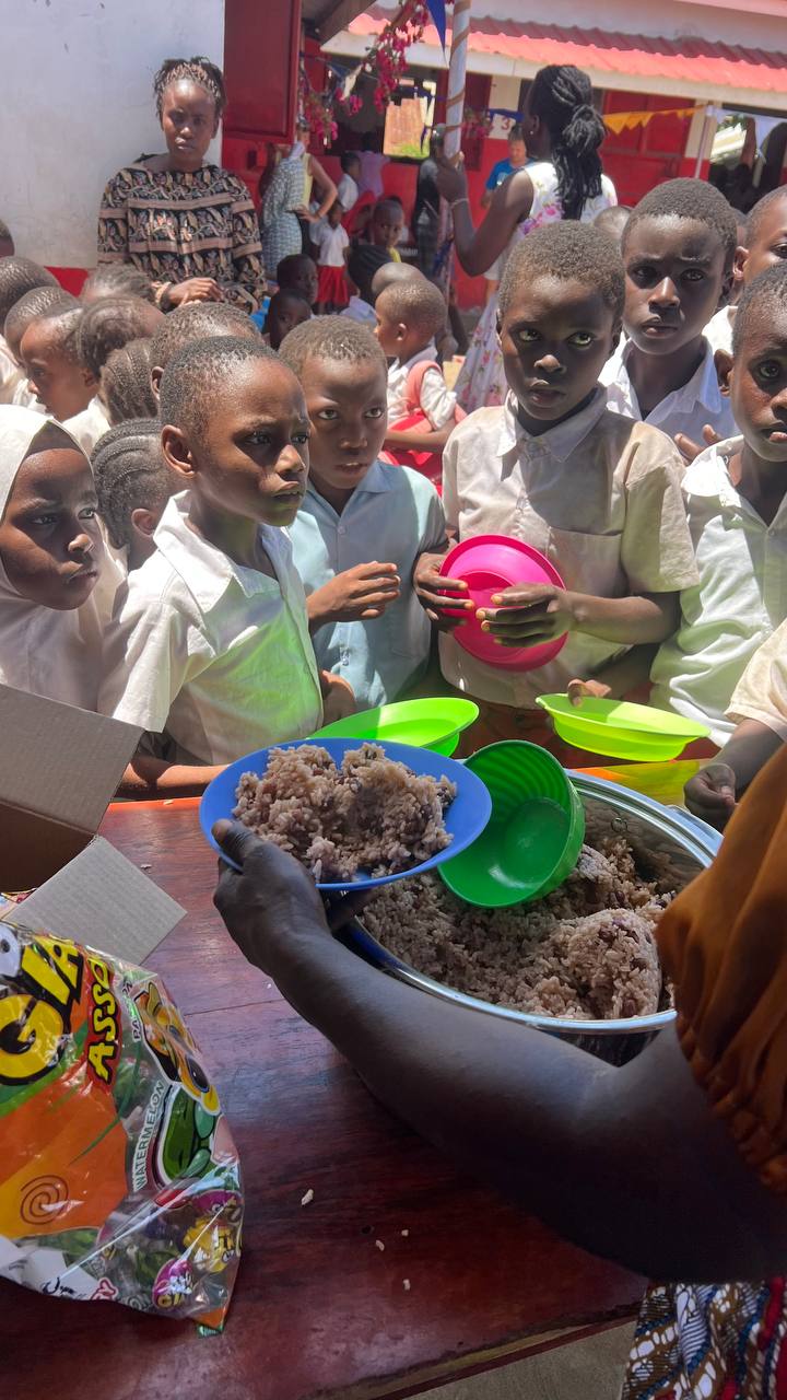 photo_5382256632722560209_y